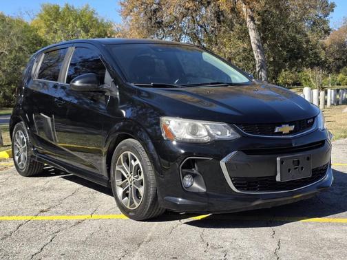2017 Chevrolet Sonic LT