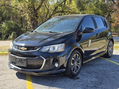 2017 Chevrolet Sonic LT