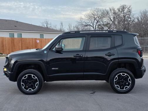 2017 Jeep Renegade Trailhawk