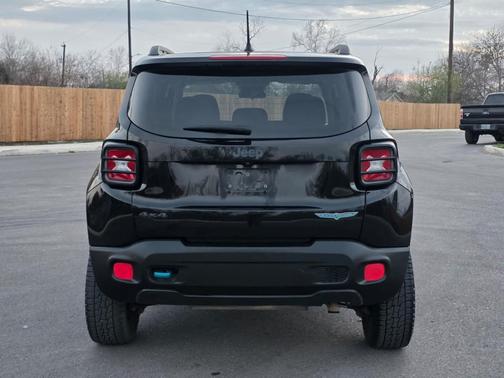 2017 Jeep Renegade Trailhawk