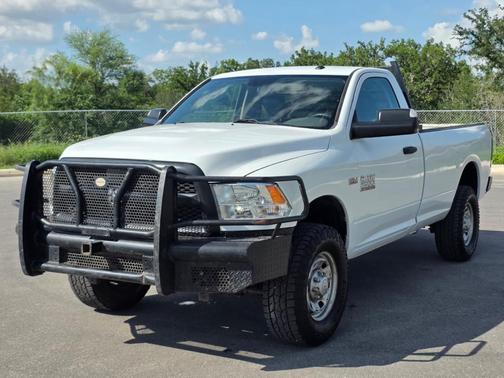 Bright White Clearcoat 2018 RAM 2500 Tradesman Regular Cab 4x4 8' Box