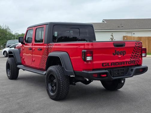 Firecracker Red Clearcoat 2020 Jeep Gladiator Sport S
