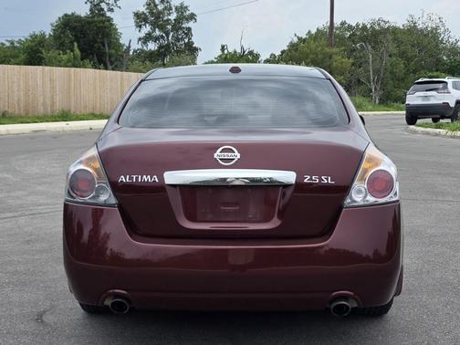 Maroon 2010 Nissan Altima 2.5 SL