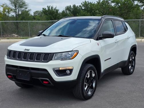White Clearcoat 2017 Jeep New Compass Trailhawk