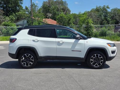 White Clearcoat 2021 Jeep Compass Trailhawk