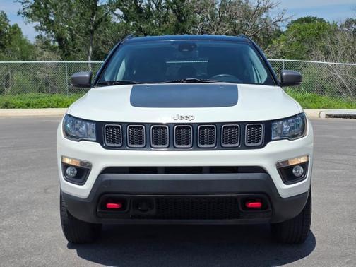 White Clearcoat 2021 Jeep Compass Trailhawk