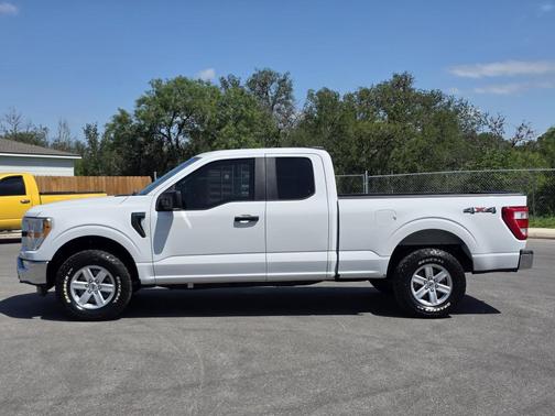 Oxford White 2021 Ford F-150 XL