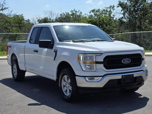Oxford White 2021 Ford F-150 XL