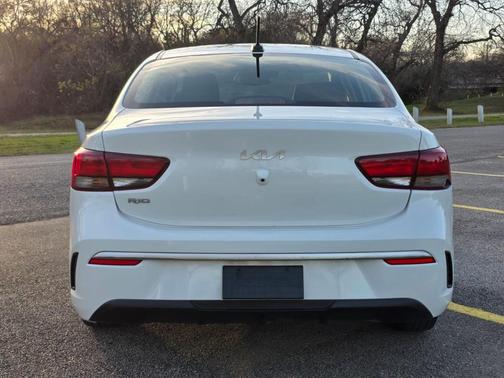 2022 Kia Rio S