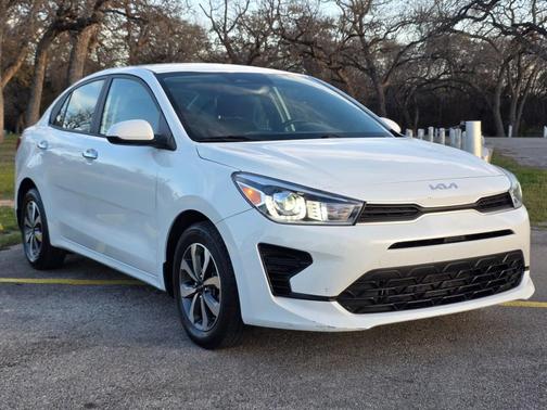 2022 Kia Rio S