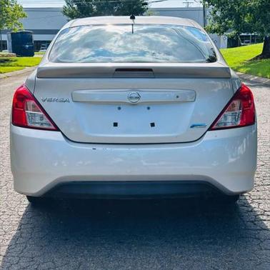 2015 Nissan Versa 1.6 S+