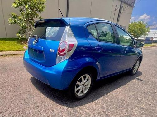 2013 Toyota Prius c Three