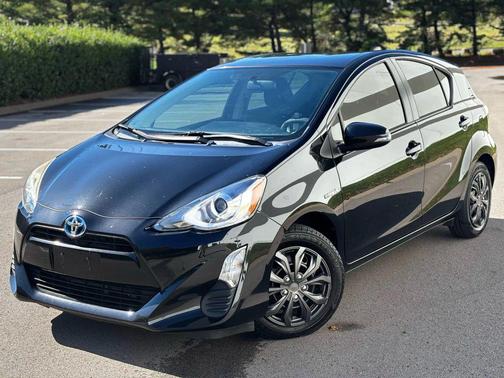 2016 Toyota Prius c Two