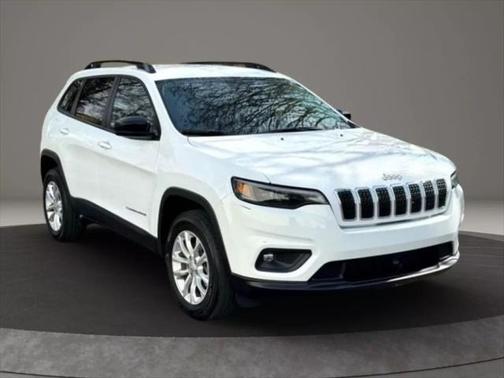 2022 Jeep Cherokee Latitude Lux