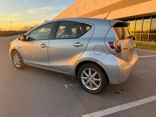 2013 Toyota Prius c Two