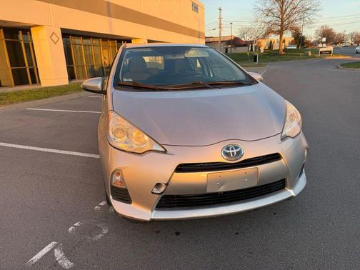 2013 Toyota Prius c Three