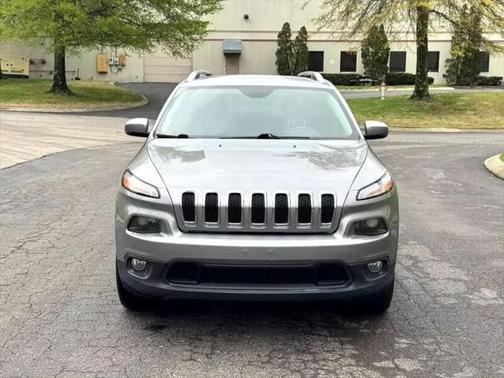 2017 Jeep Cherokee Sport