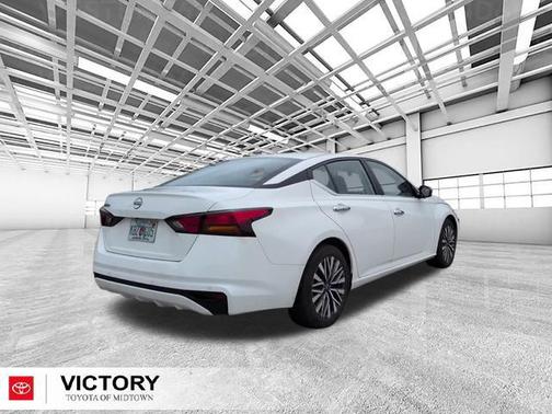 Glacier White 2025 Nissan Altima 2.5 SV