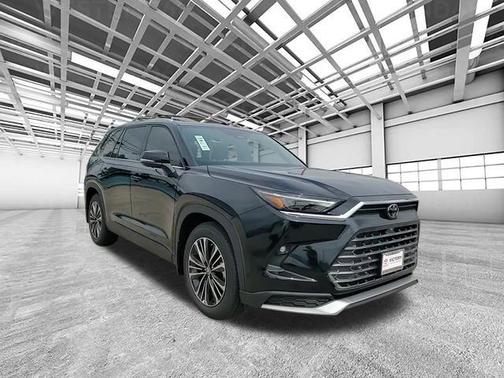 2025 Toyota Grand Highlander Hybrid Limited MAX