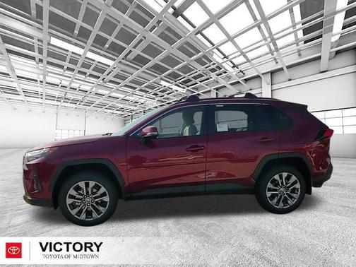 2025 Toyota RAV4 XLE Premium