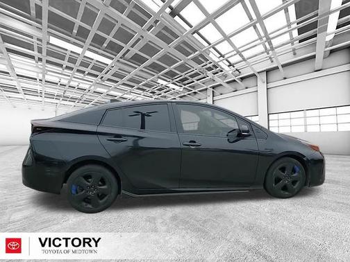 2022 Toyota Prius L