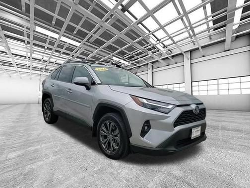 2024 Toyota RAV4 Hybrid XLE Premium