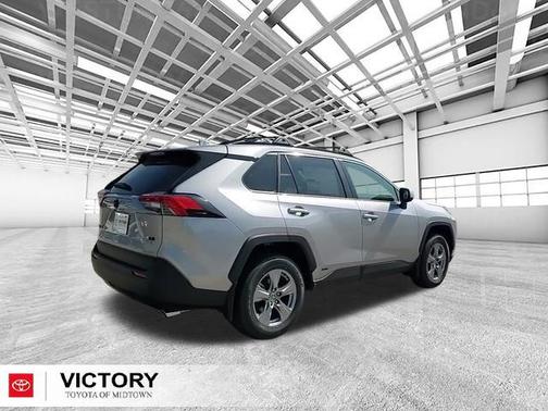 2025 Toyota RAV4 Hybrid LE