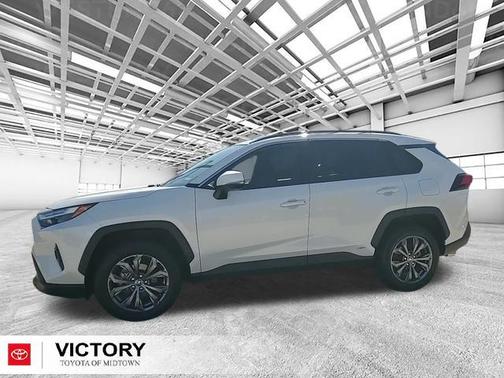 2022 Toyota RAV4 Hybrid XLE Premium