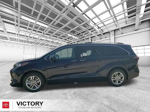 2025 Toyota Sienna XLE