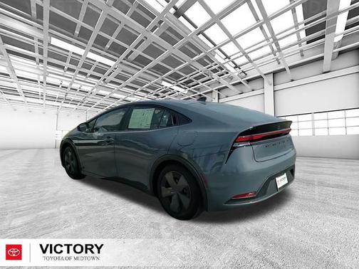 2025 Toyota Prius LE