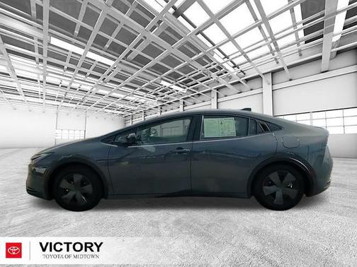 2025 Toyota Prius LE