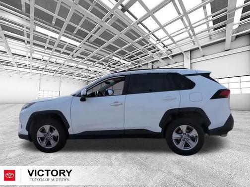 Ice Cap 2023 Toyota RAV4 XLE