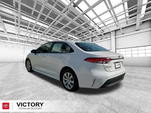 Ice Cap 2025 Toyota Corolla LE