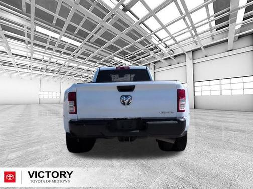Bright White Clearcoat 2022 RAM 3500 Tradesman Crew Cab 4x4 8' Box