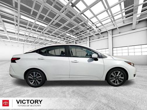 2023 Nissan Versa 1.6 SV