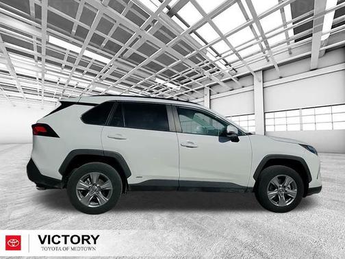 2025 Toyota RAV4 Hybrid XLE