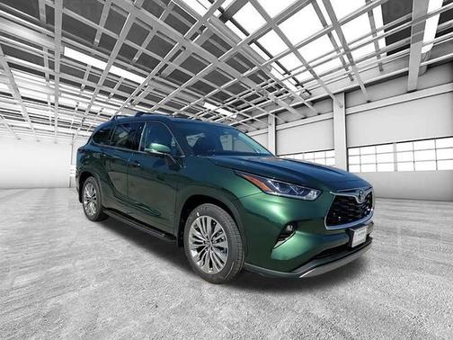 2025 Toyota Highlander Platinum