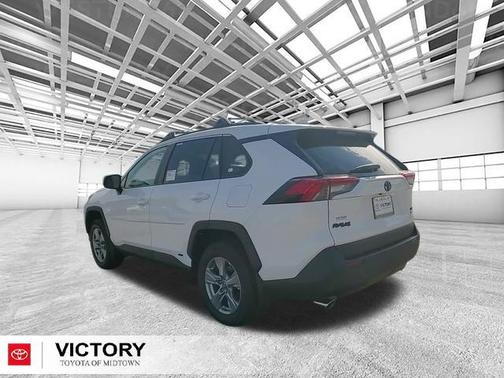 2025 Toyota RAV4 Hybrid XLE