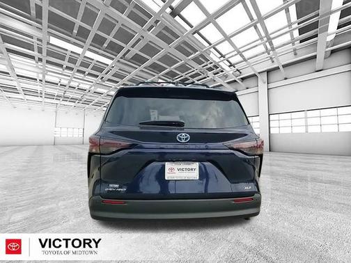 2025 Toyota Sienna XLE 7 Passenger
