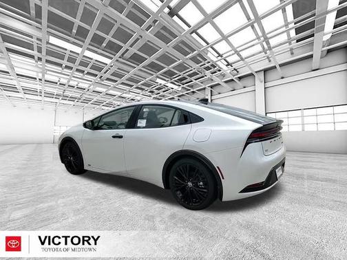 2025 Toyota Prius L