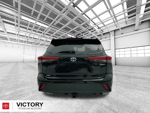 2021 Toyota Highlander Hybrid XLE