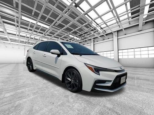 2025 Toyota Corolla Hybrid SE