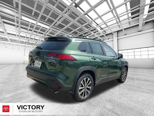 2025 Toyota Corolla Cross XLE