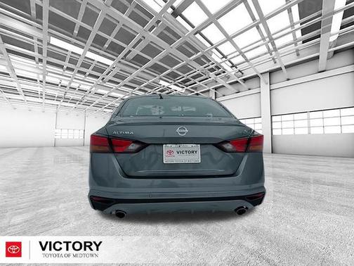 2020 Nissan Altima SR FWD