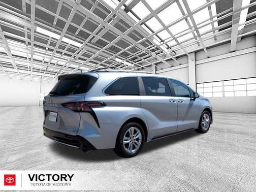 Celestial Silver Metallic 2024 Toyota Sienna Limited