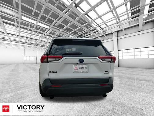 2023 Toyota RAV4 Hybrid XLE Premium