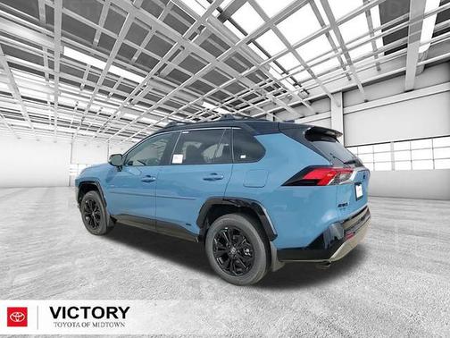 2025 Toyota RAV4 Hybrid SE