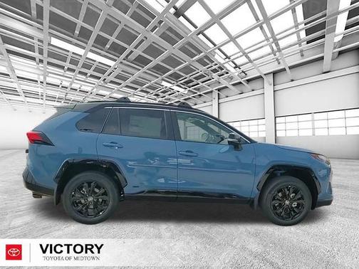 2025 Toyota RAV4 Hybrid SE