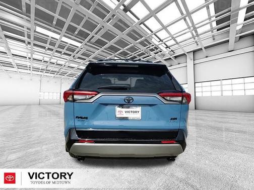 2025 Toyota RAV4 Hybrid SE