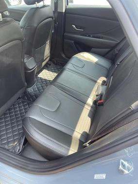 2022 Hyundai ELANTRA Limited